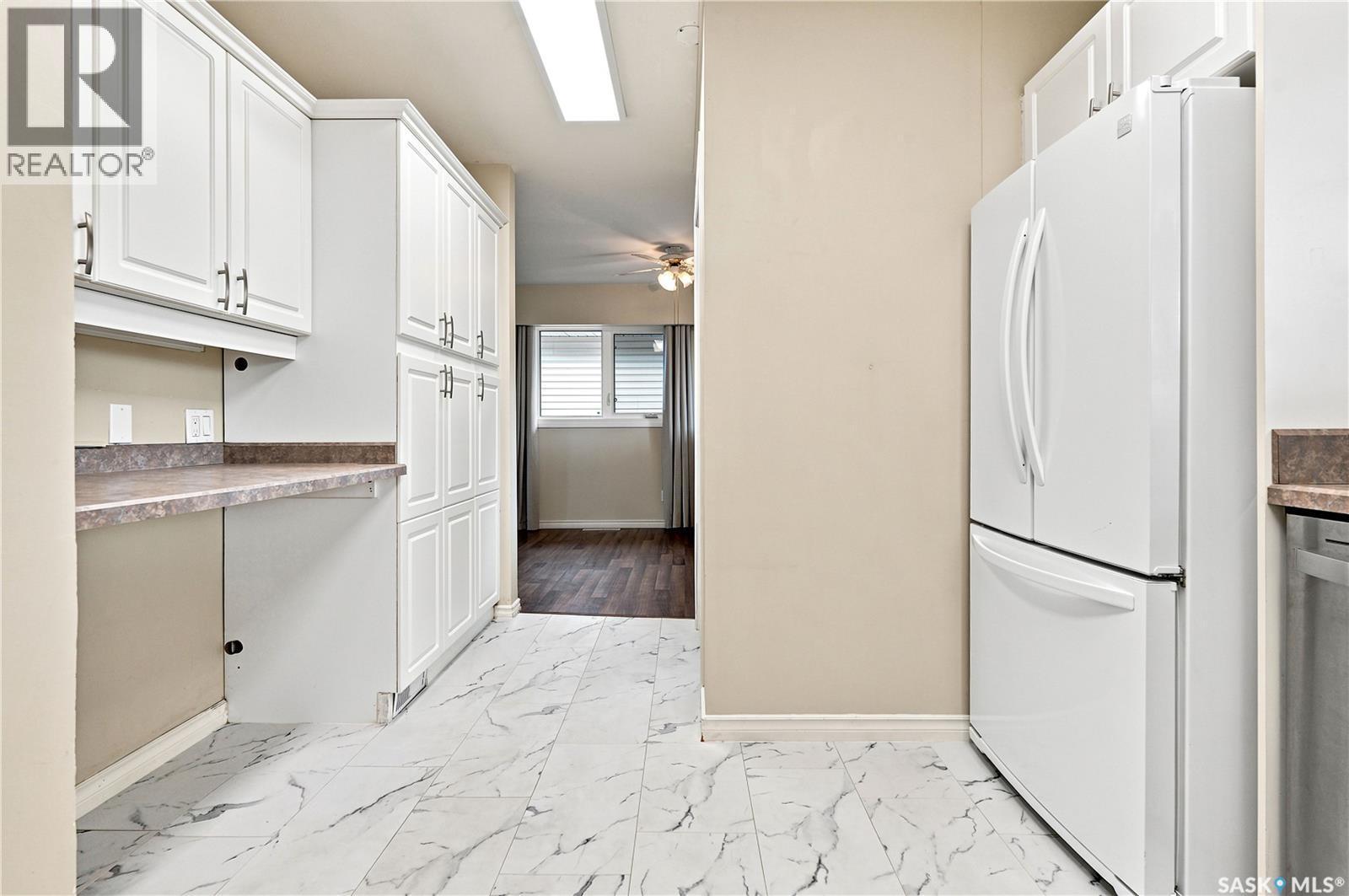 2118 Clarence Avenue S, Saskatoon, SK
