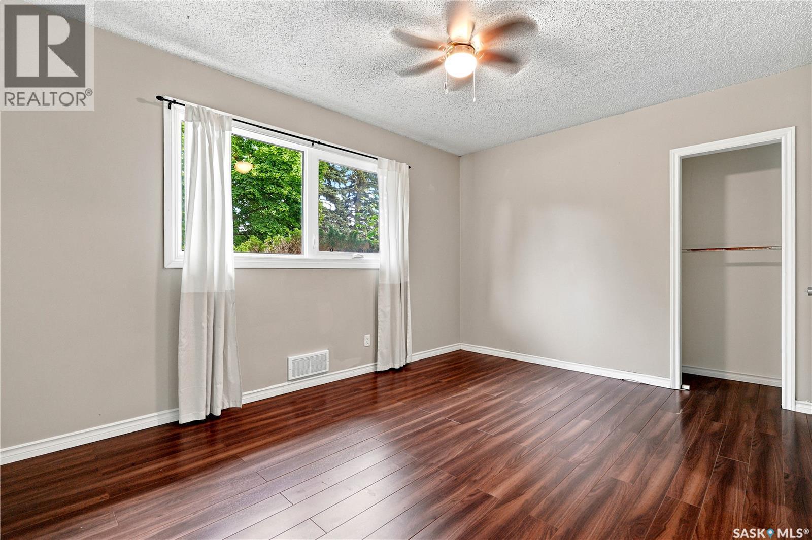 2118 Clarence Avenue S, Saskatoon, SK