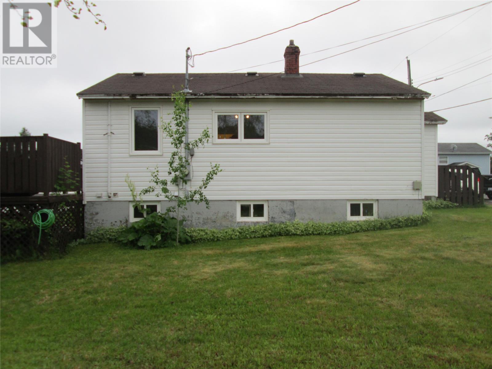 1 First Avenue, Bishop'S Falls, NL
