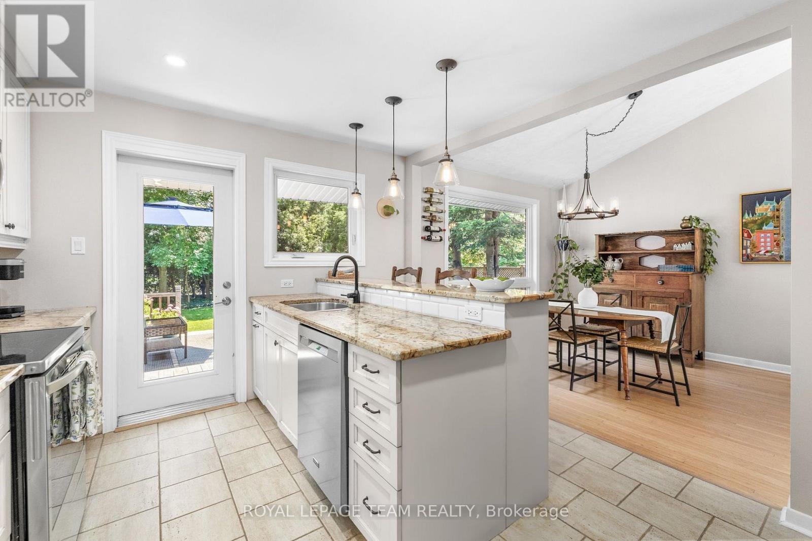 2296 Kay Street, Ottawa, ON