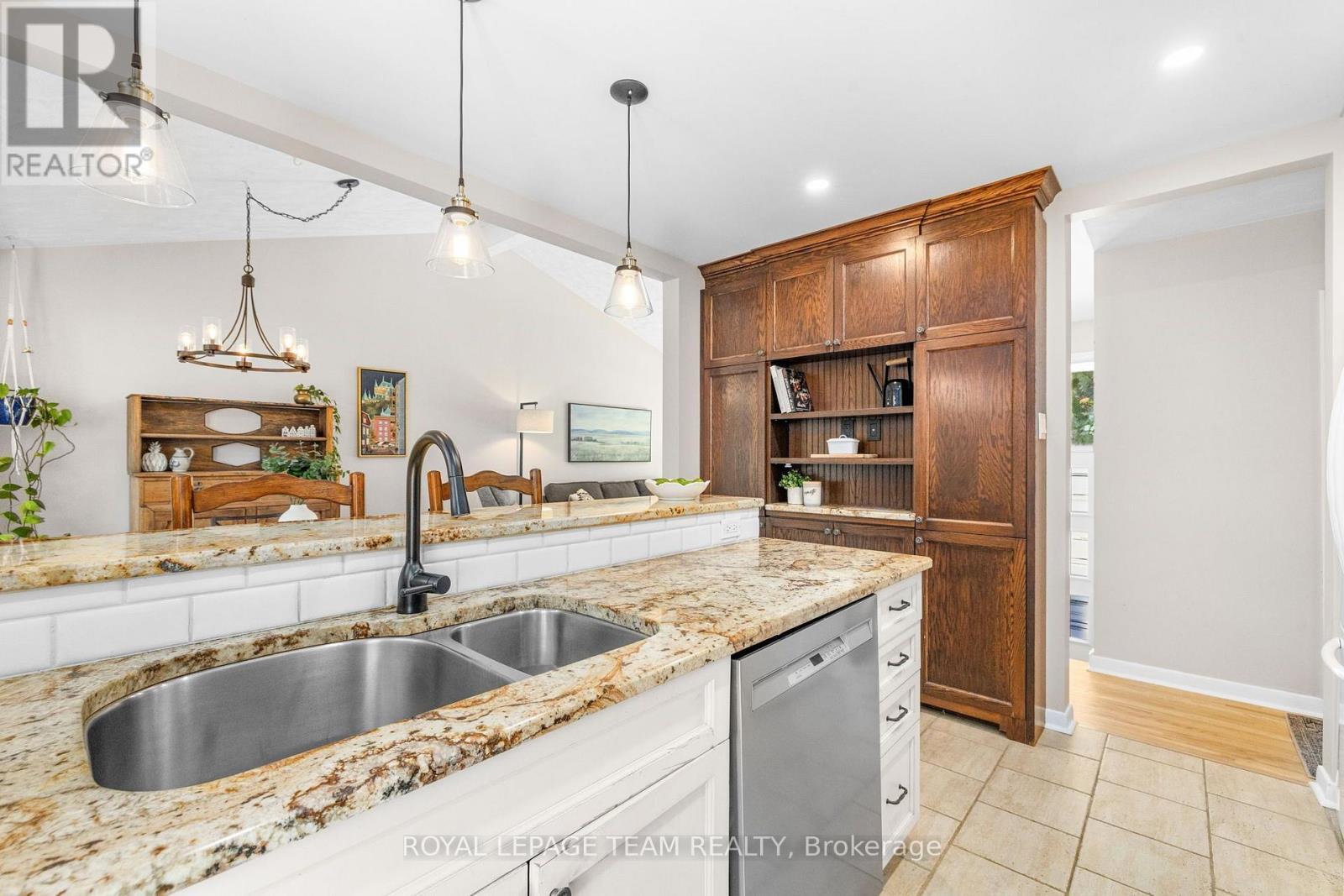 2296 Kay Street, Ottawa, ON
