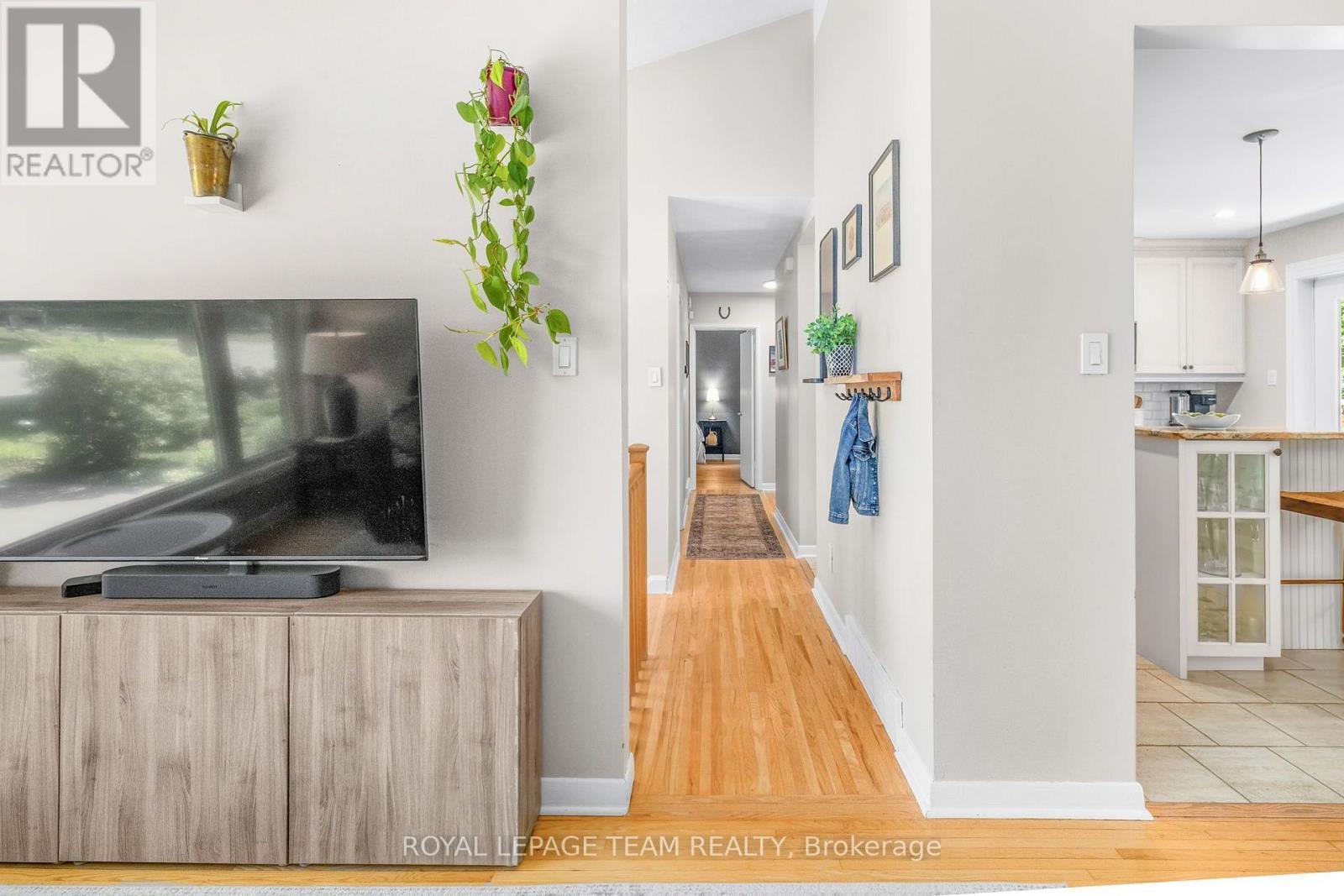 2296 Kay Street, Ottawa, ON