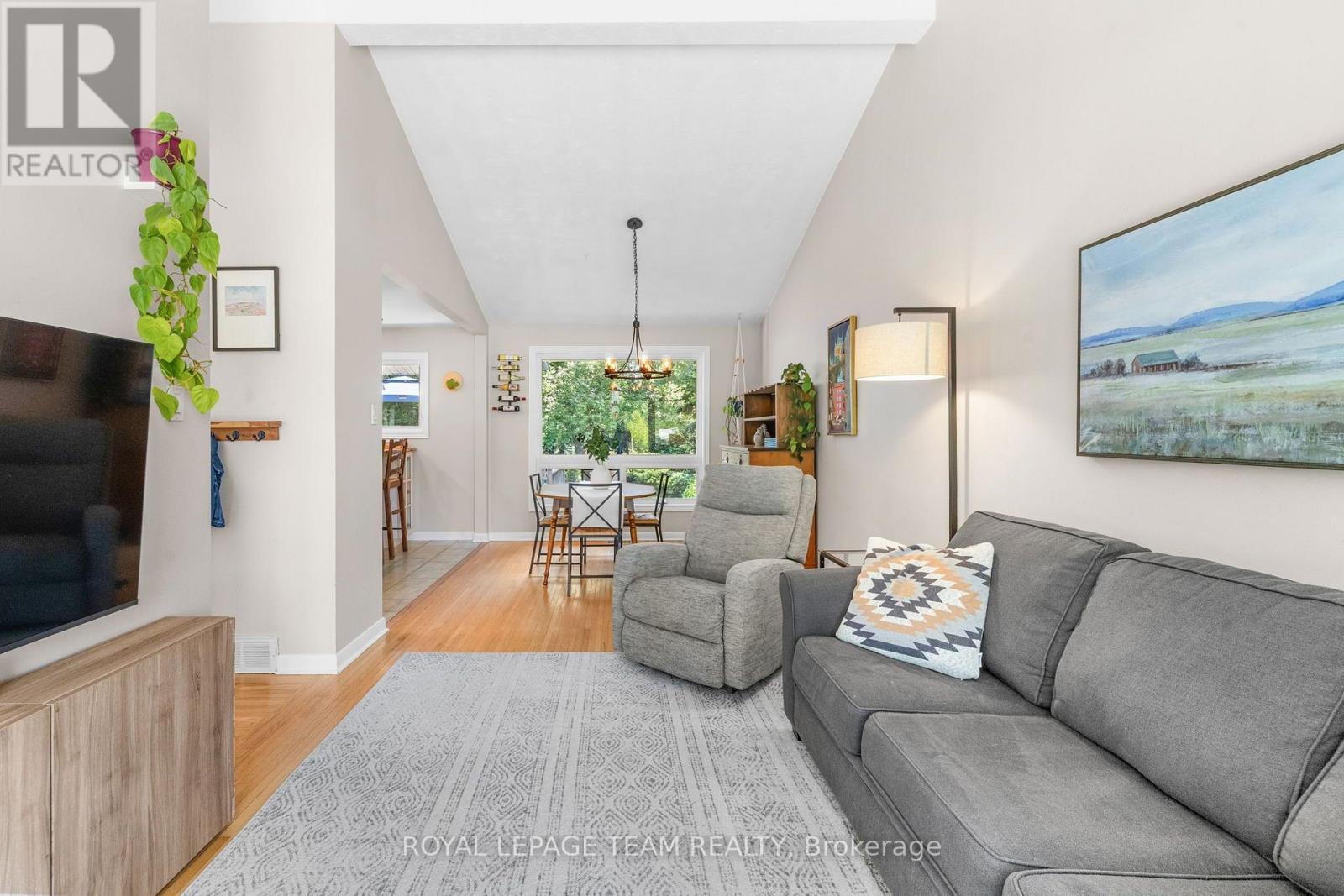 2296 Kay Street, Ottawa, ON