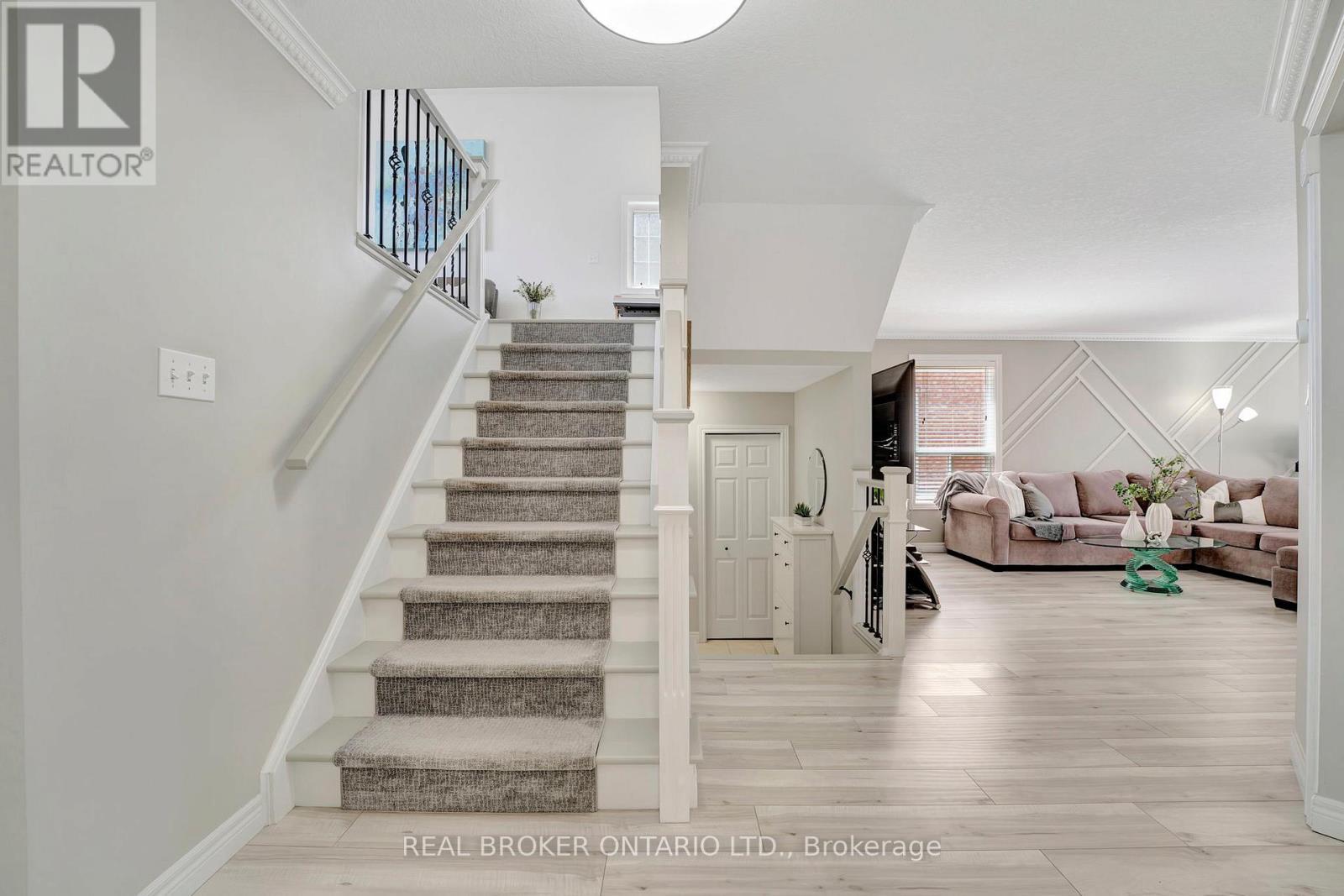 35 Dubrick Crescent, Kitchener, ON