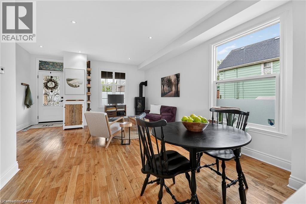 26 Campbell Avenue, Hamilton, ON