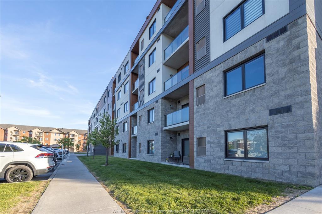 203-4578 Huron Church Line Road, Lasalle, ON