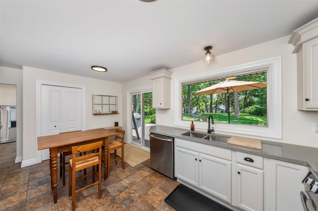 743 Errol Road East, Sarnia, ON