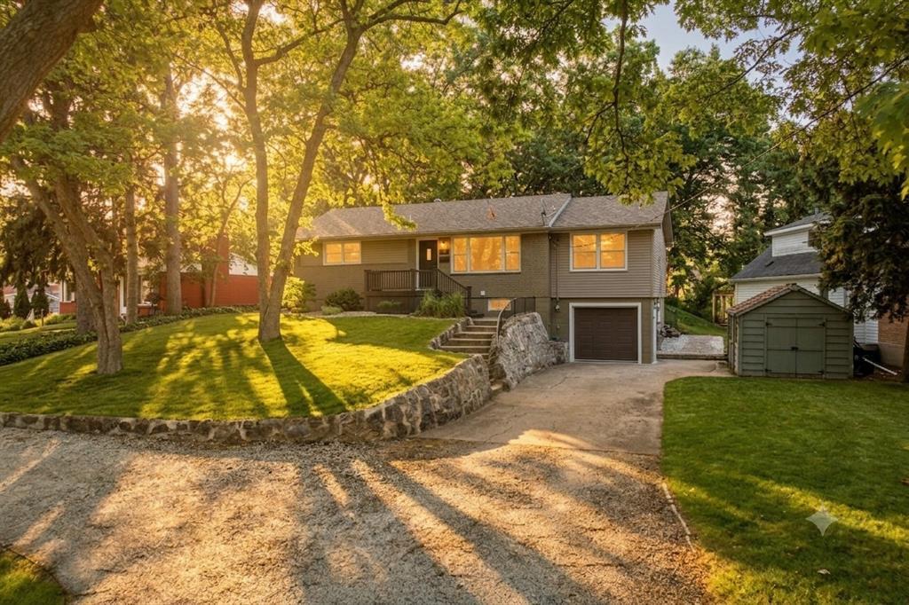 743 Errol Road East, Sarnia, ON