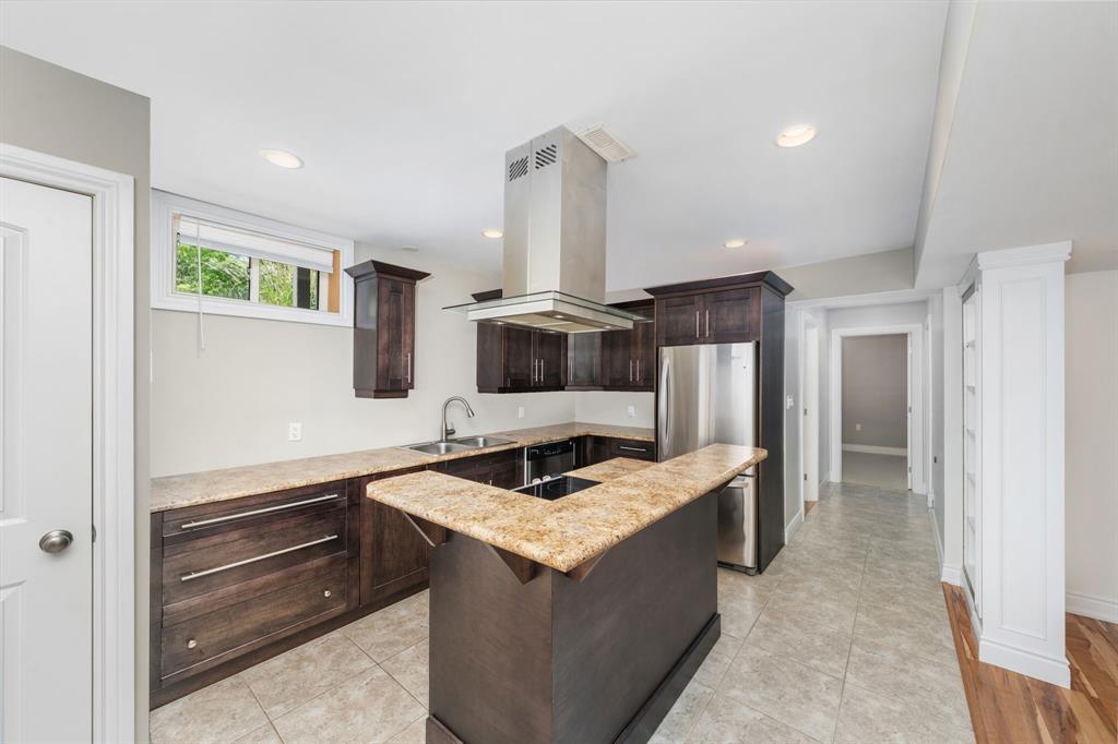 743 Errol Road East, Sarnia, ON