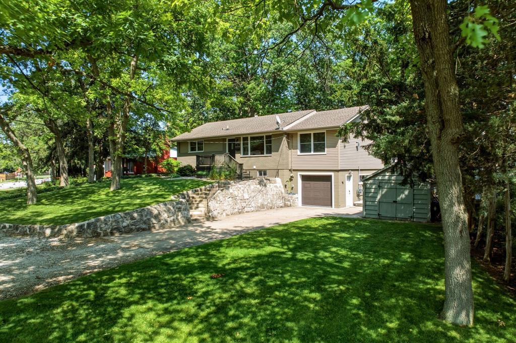 743 Errol Road East, Sarnia, ON