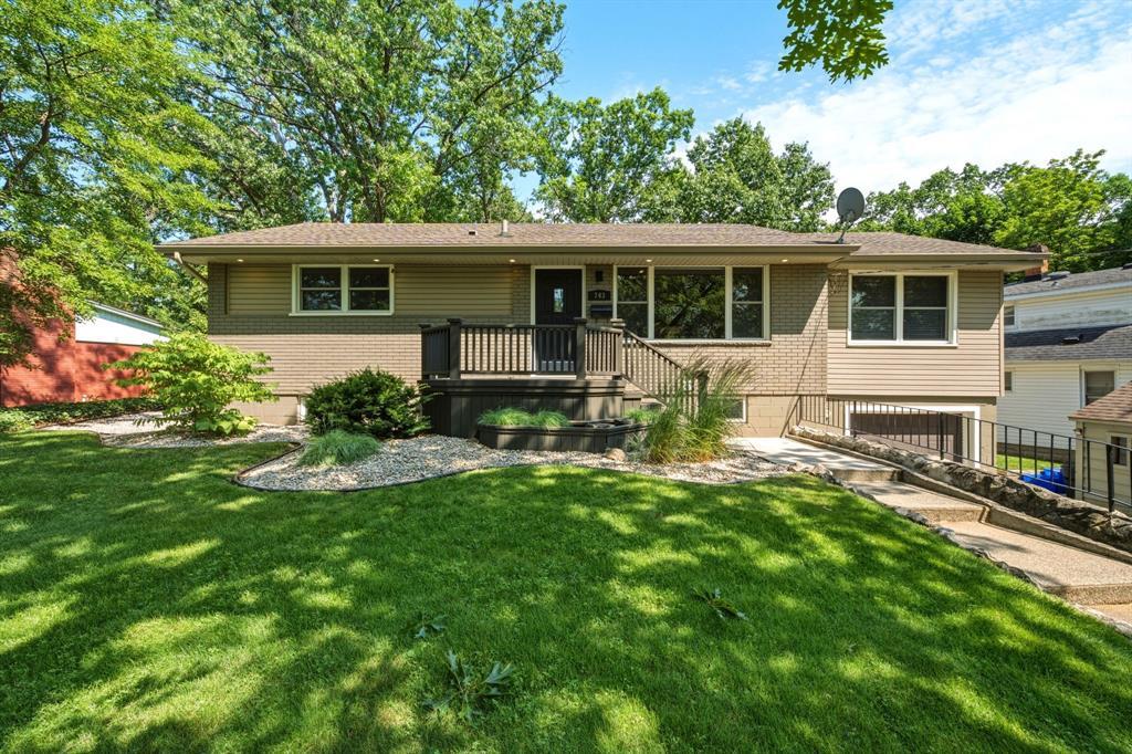 743 Errol Road East, Sarnia, ON