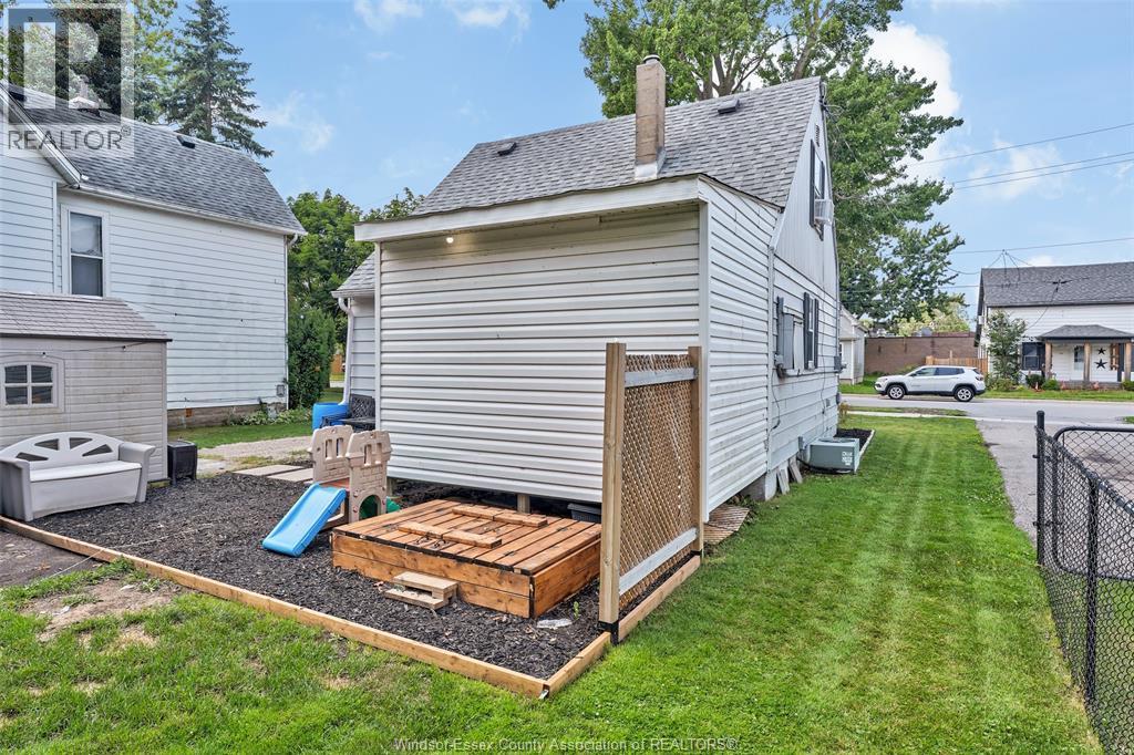9 Cathcart, Tilbury, ON
