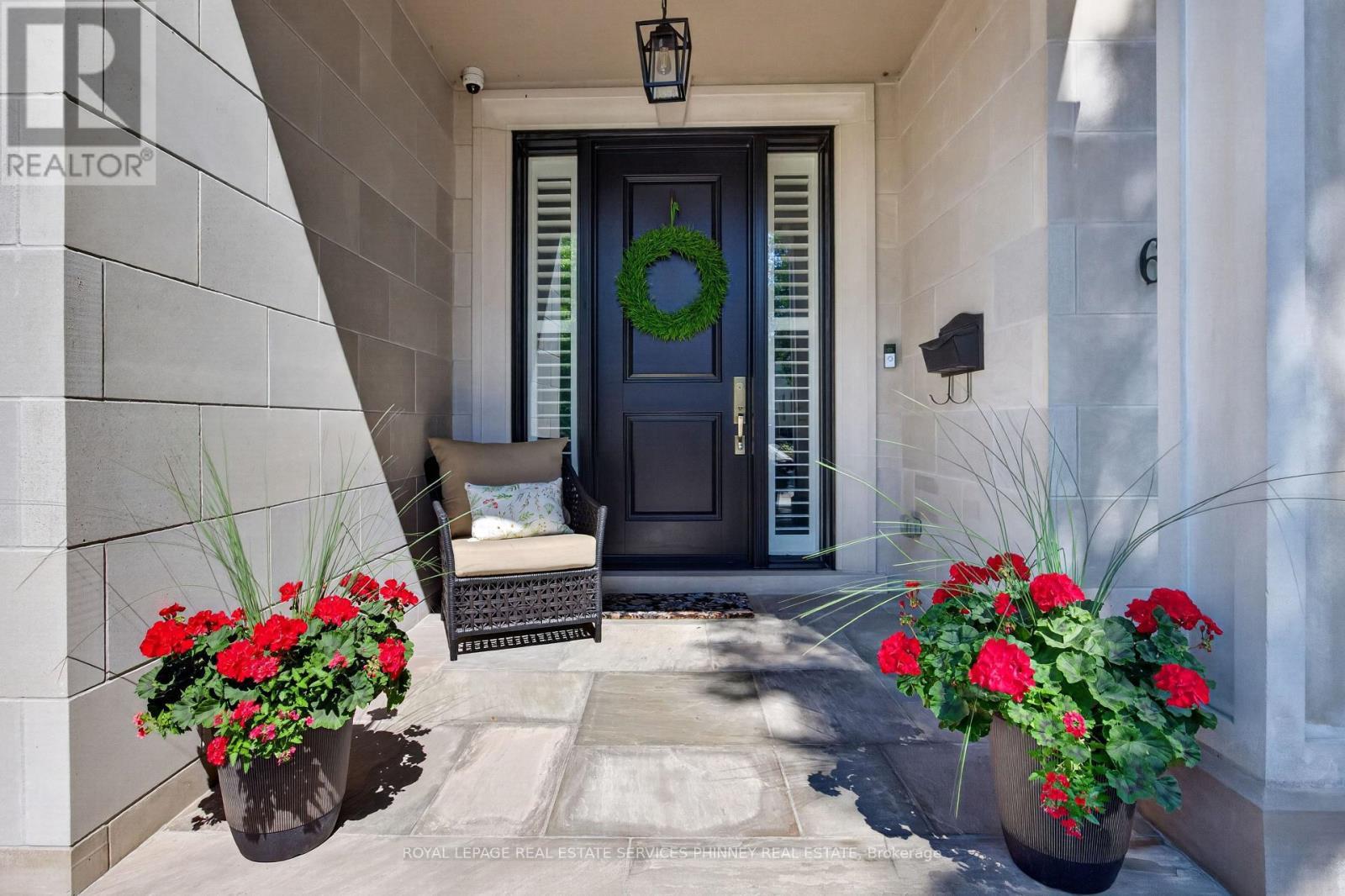 6 Iroquois Avenue, Mississauga, ON