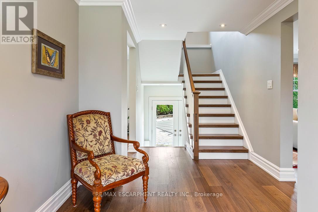 996 Cresthampton Lane, Mississauga, ON