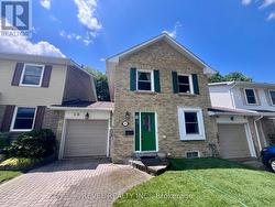 26 PARKLAND COURT Aurora, ON L4G 3M6