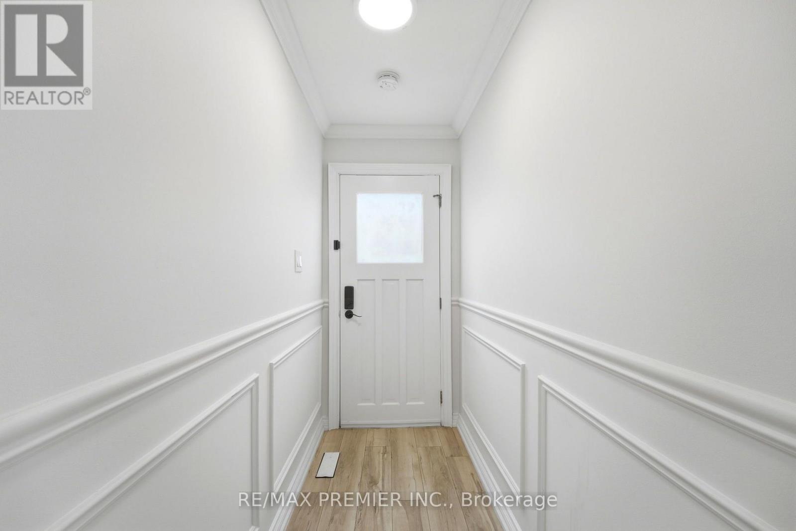 Ground & Lower - 21 Avon Crescent, Vaughan, ON - Indoor Photo Showing Other Room