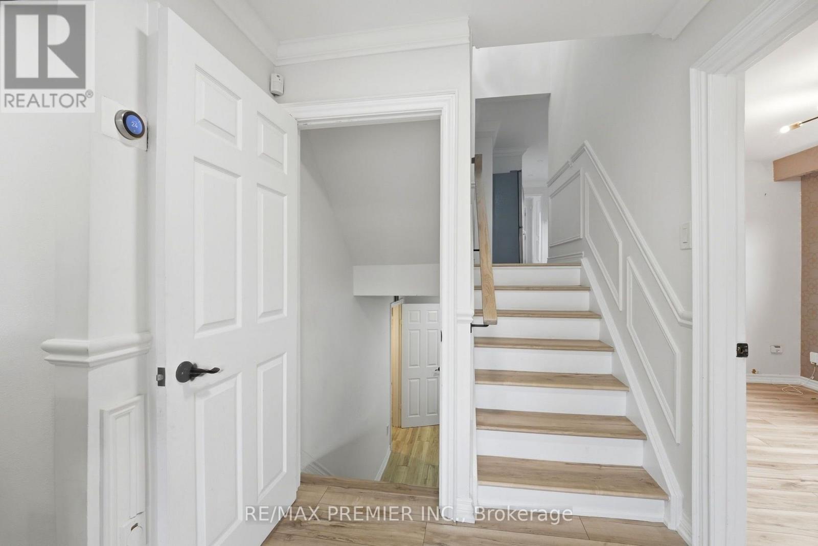 Ground & Lower - 21 Avon Crescent, Vaughan, ON - Indoor Photo Showing Other Room