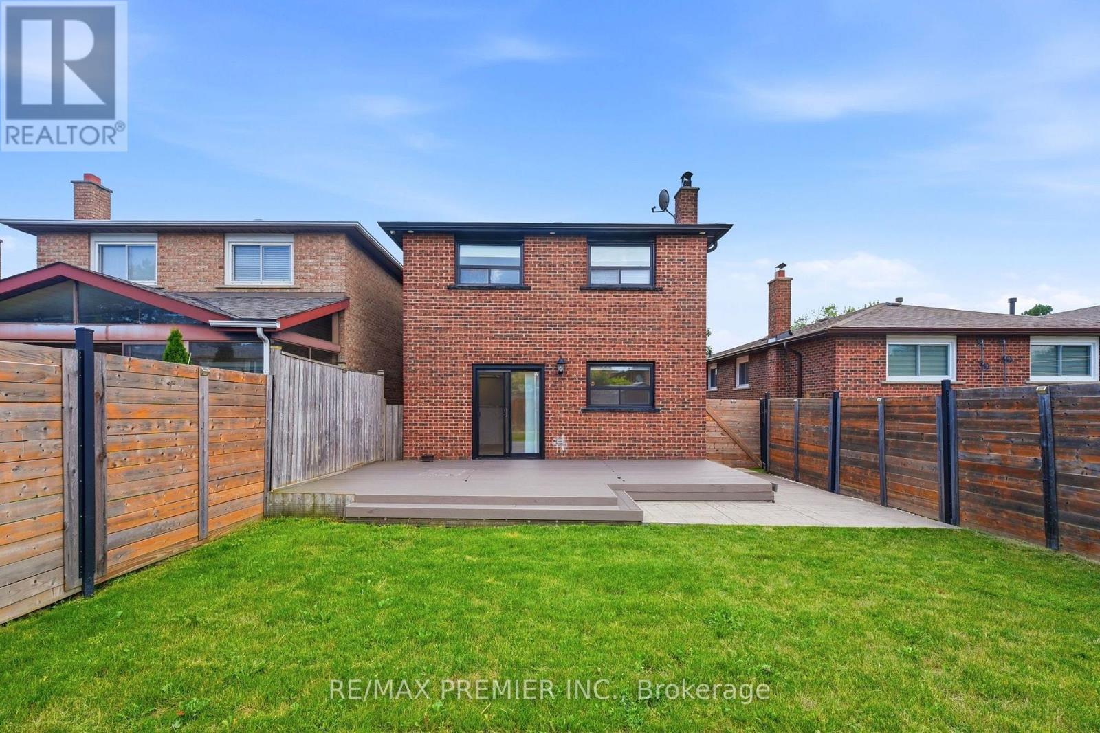 Ground & Lower - 21 Avon Crescent, Vaughan, ON - Outdoor With Exterior