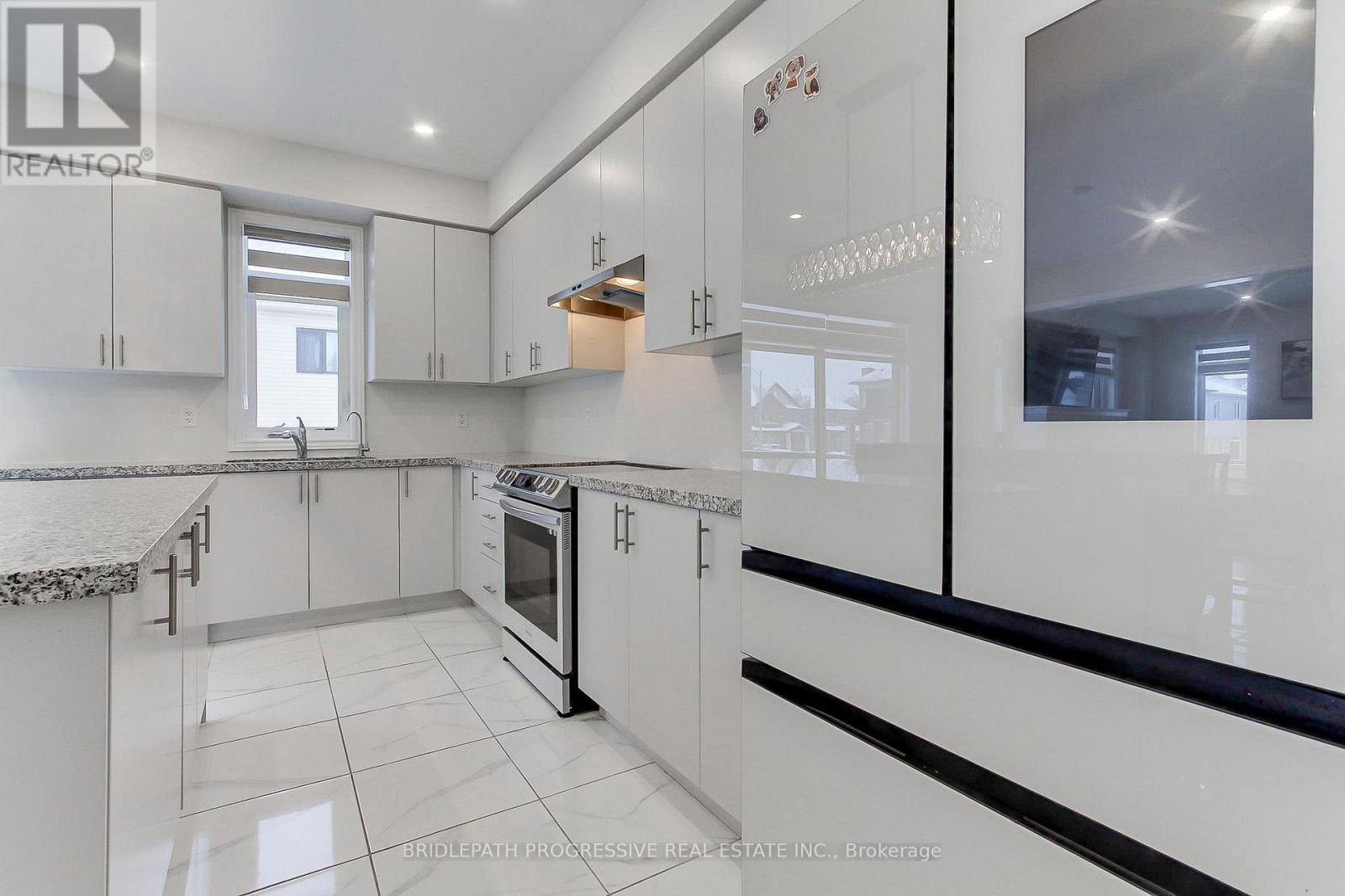 145 Terry Fox Drive, Barrie, ON