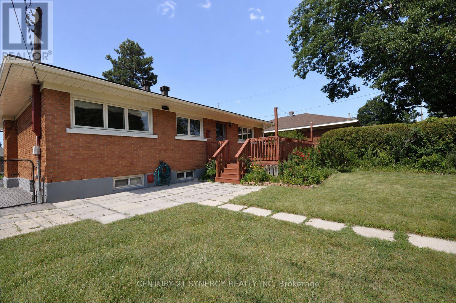 2148 Iris Street, Ottawa, ON