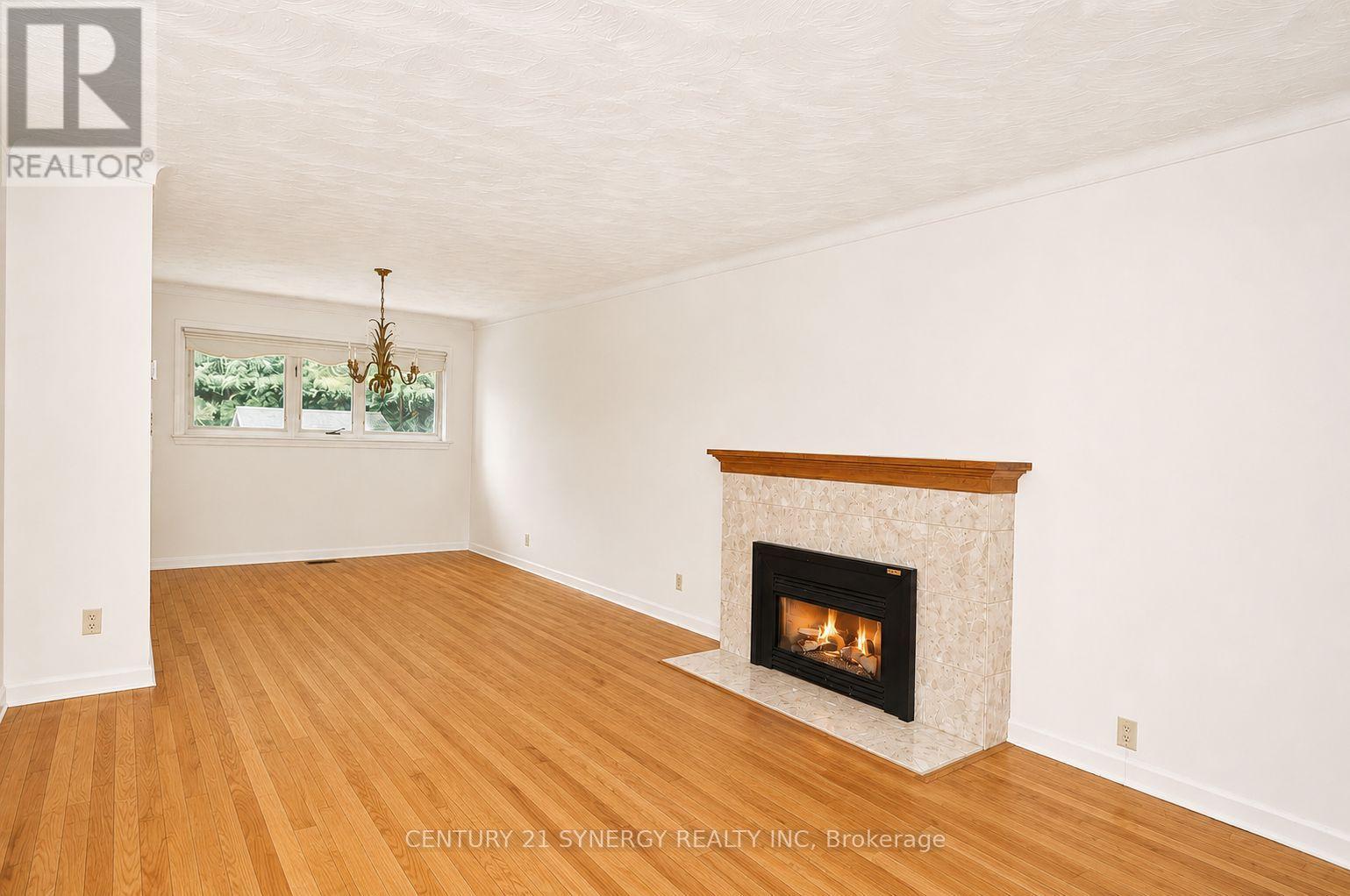 2148 Iris Street, Ottawa, ON