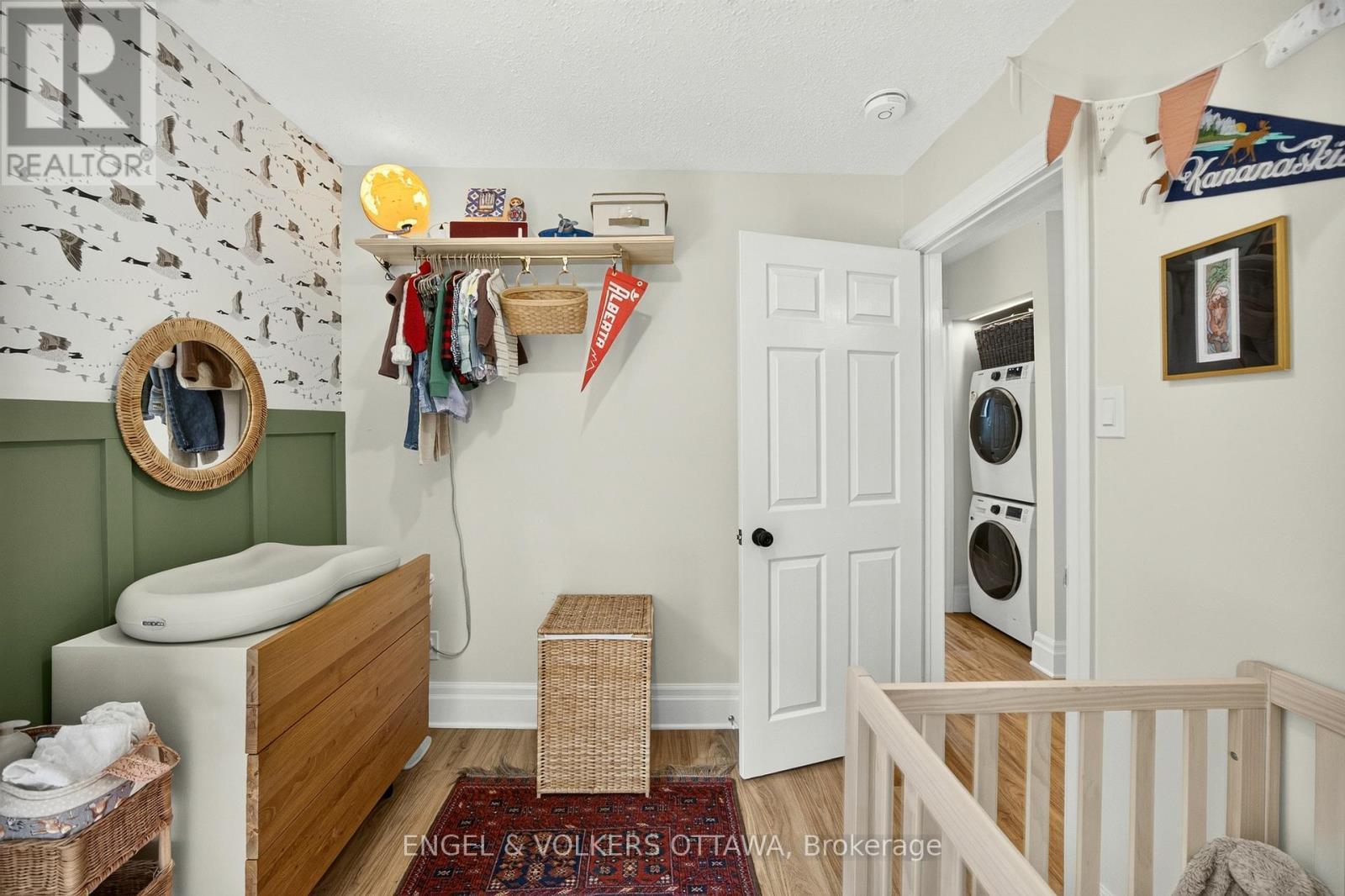 68 Upper Lorne Place, Ottawa, ON