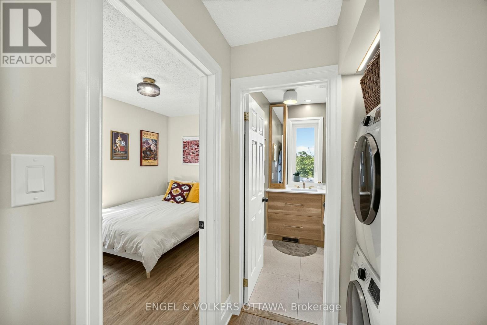 68 Upper Lorne Place, Ottawa, ON