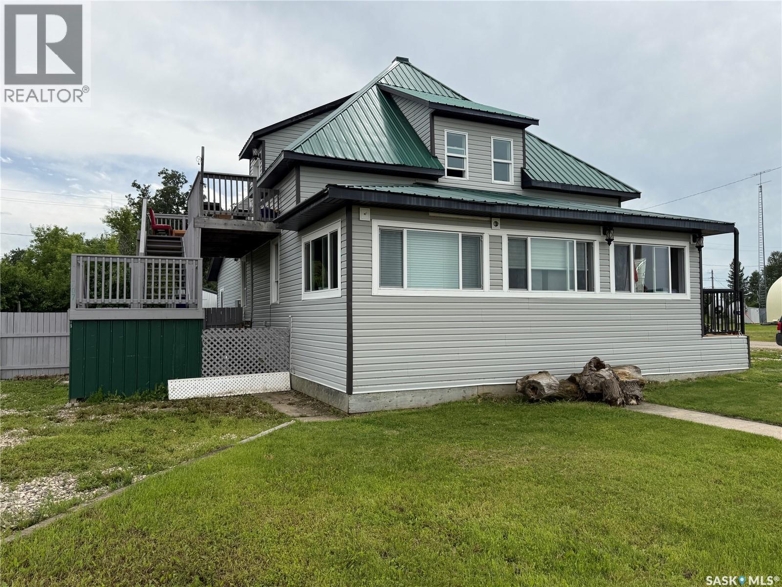 707 Railway Avenue, Neudorf, SK