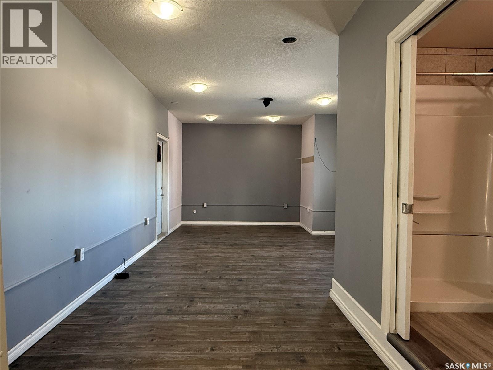 707 Railway Avenue, Neudorf, SK