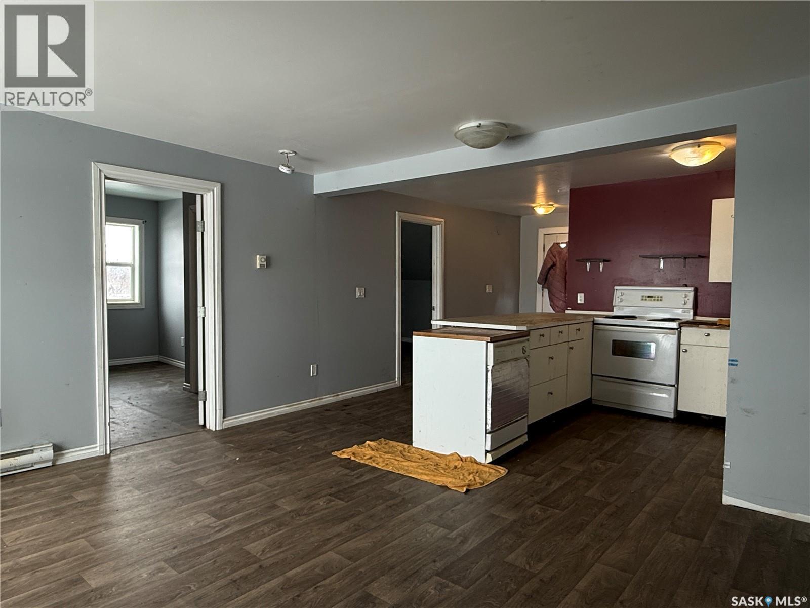 707 Railway Avenue, Neudorf, SK