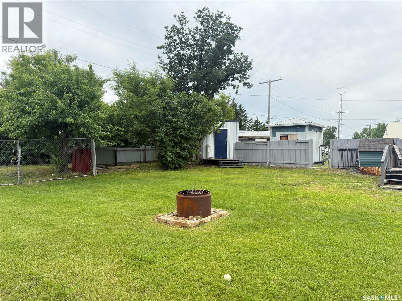 707 Railway Avenue, Neudorf, SK