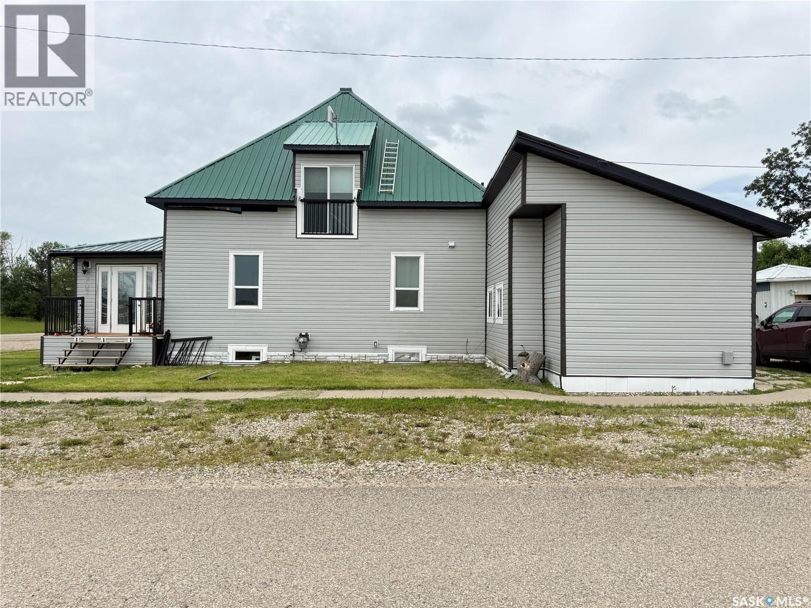 707 Railway Avenue, Neudorf, SK