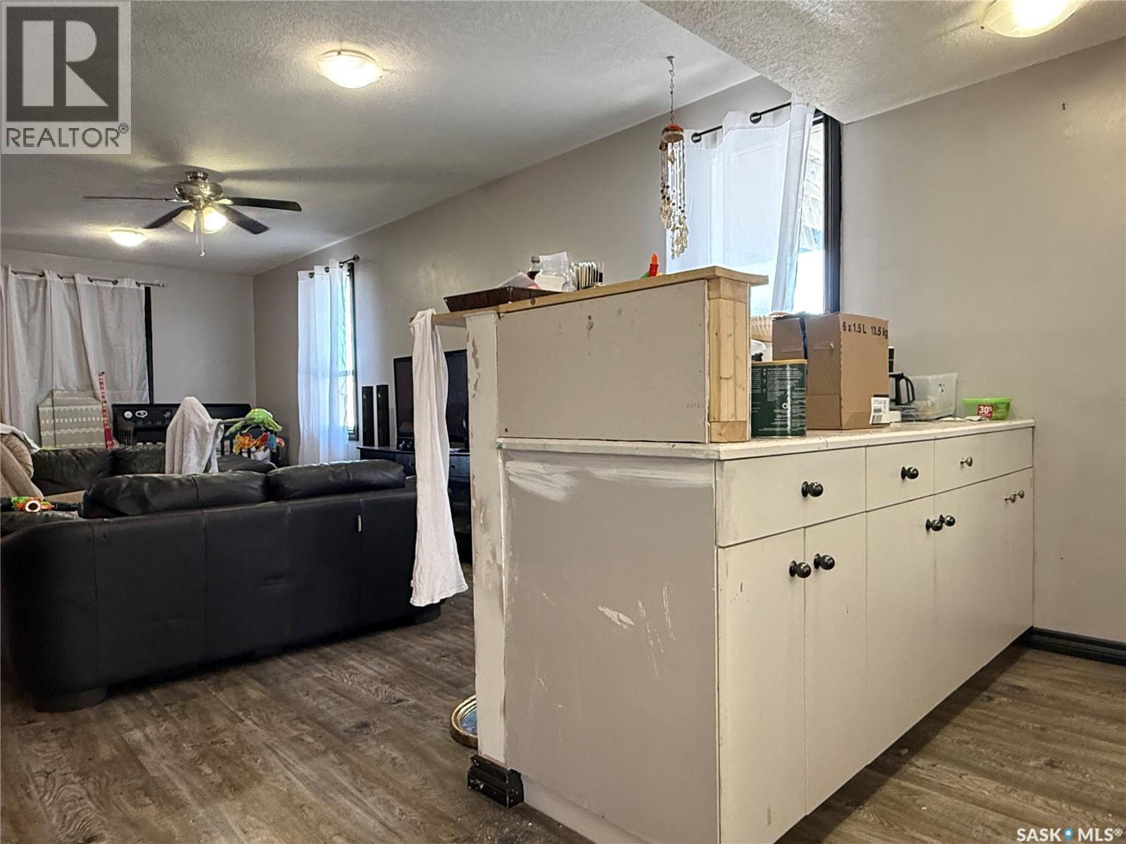 707 Railway Avenue, Neudorf, SK