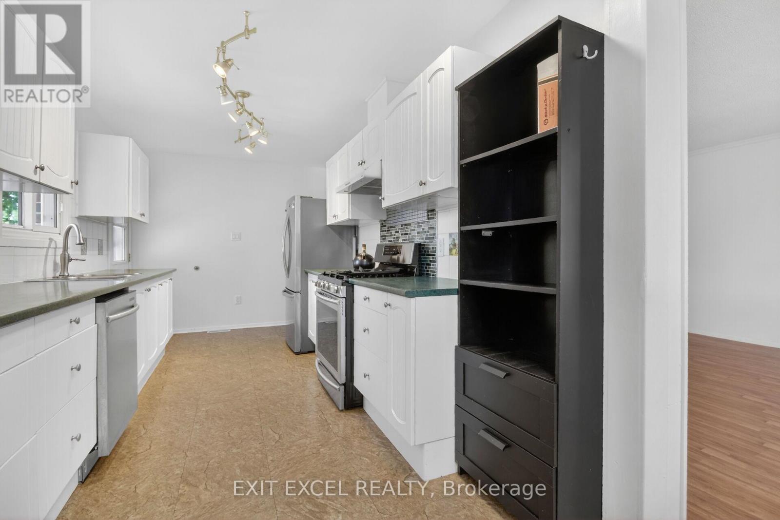 283 Mcelroy Drive, Ottawa, ON