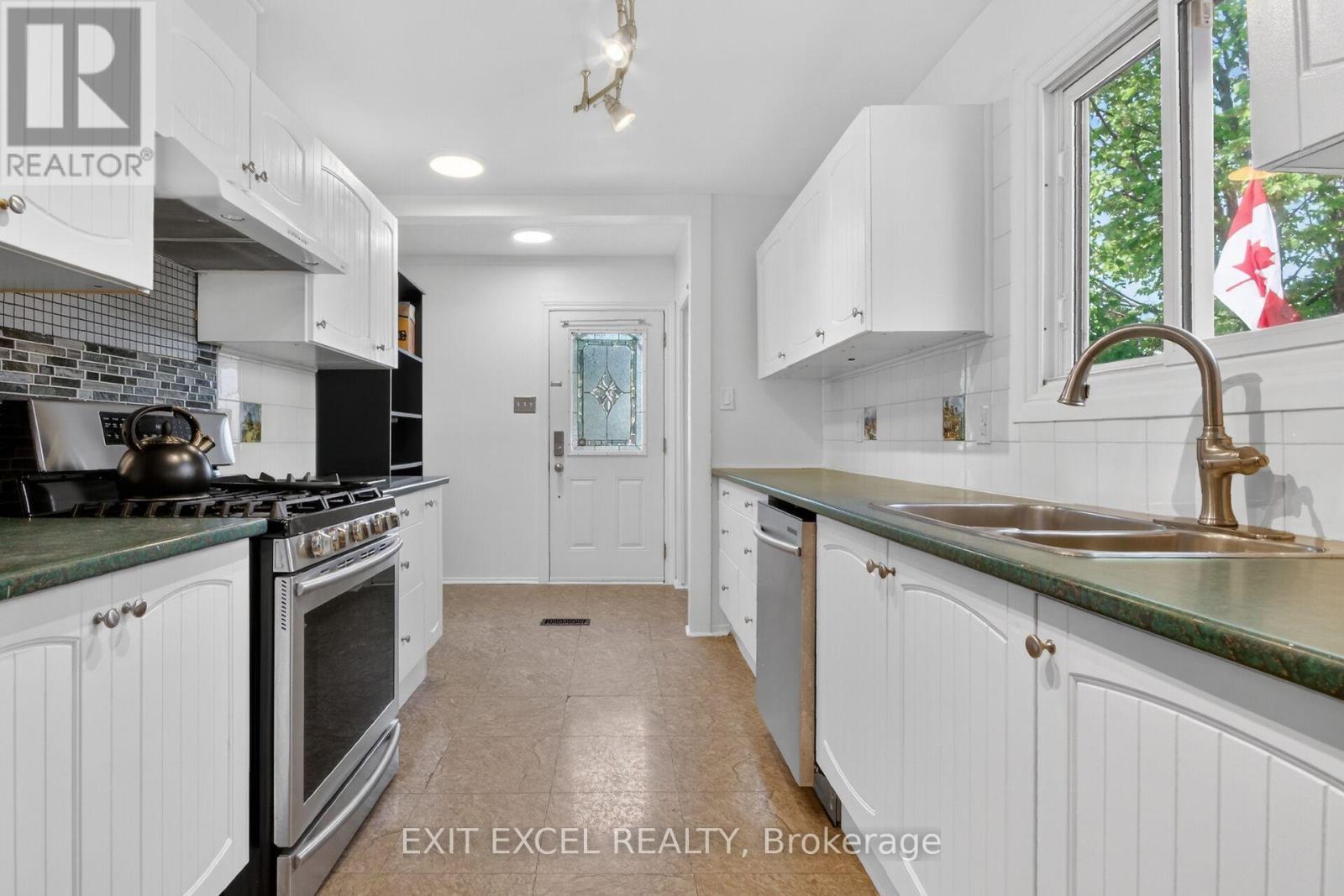 283 Mcelroy Drive, Ottawa, ON