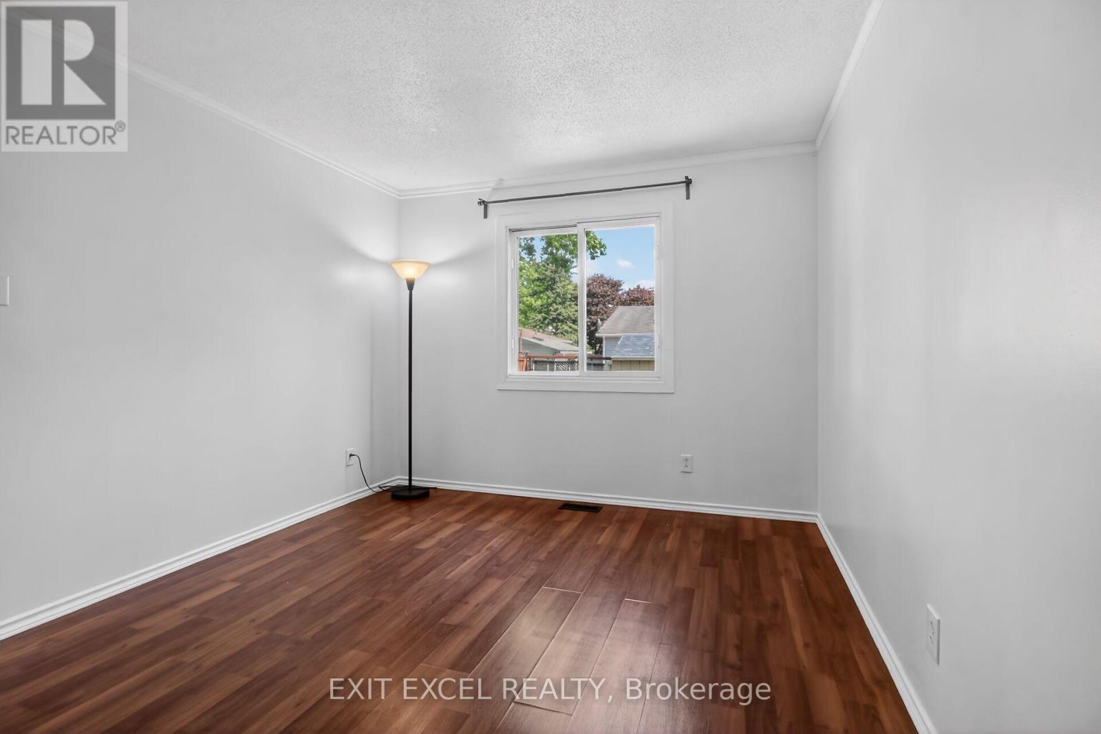283 Mcelroy Drive, Ottawa, ON