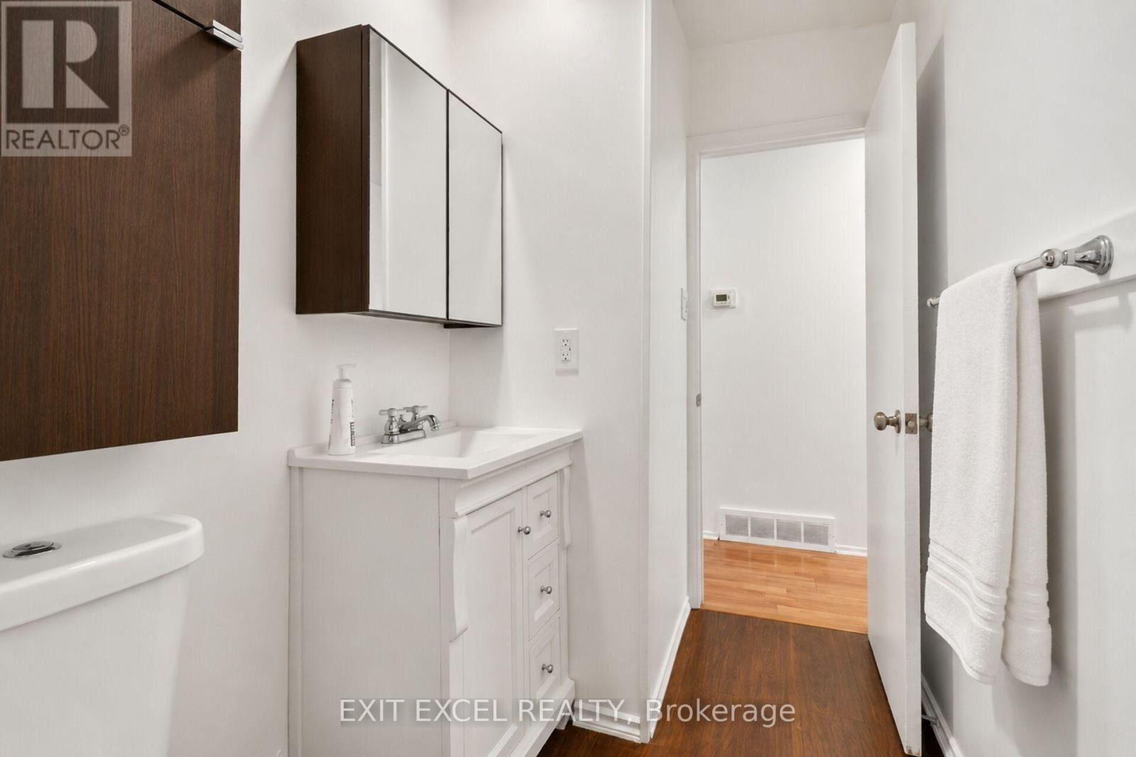 283 Mcelroy Drive, Ottawa, ON