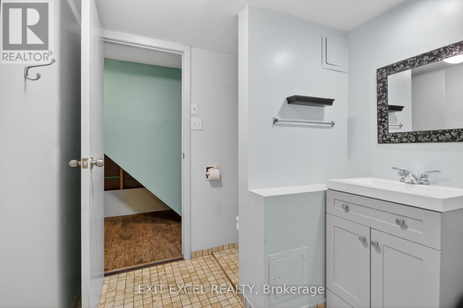 283 Mcelroy Drive, Ottawa, ON