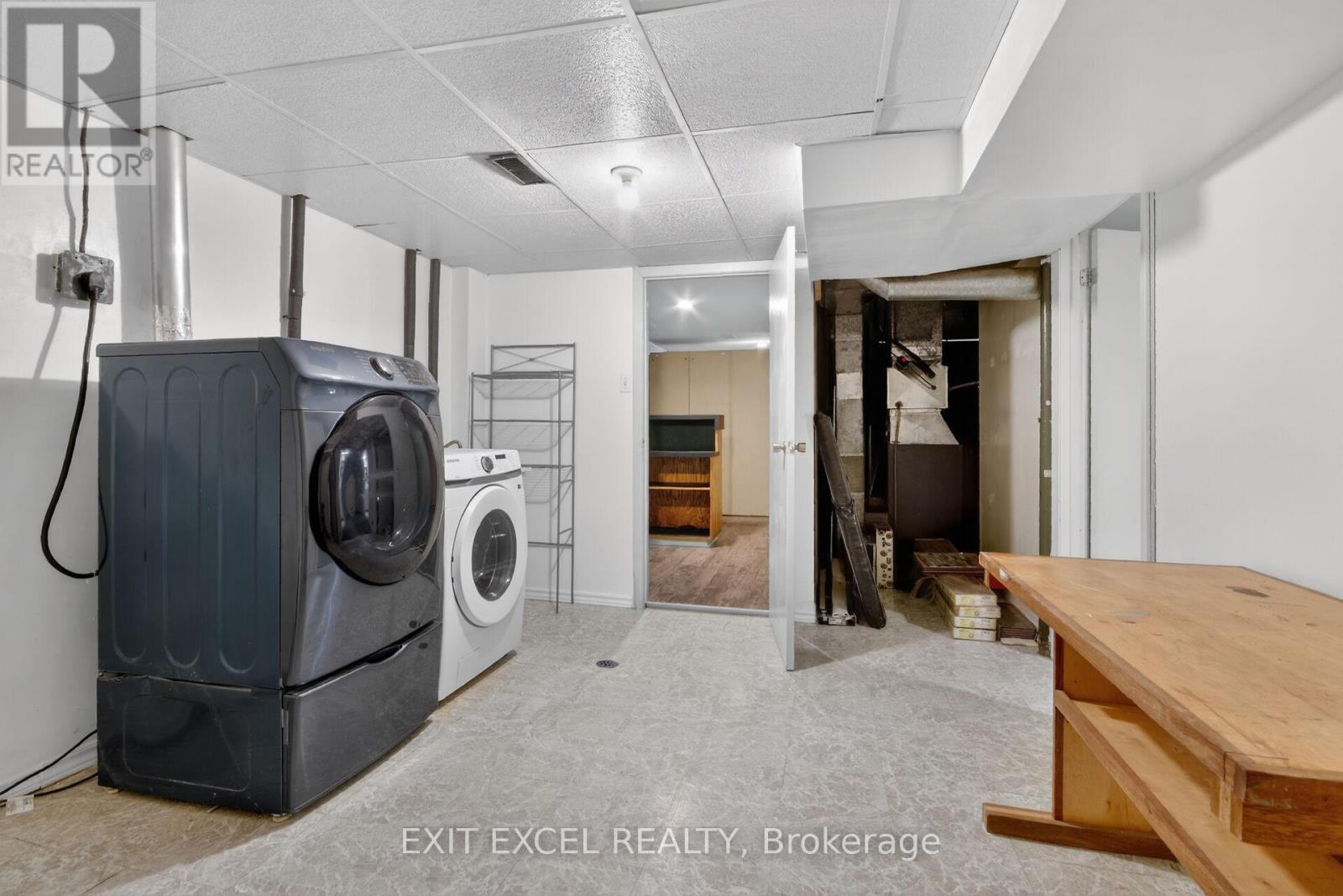 283 Mcelroy Drive, Ottawa, ON