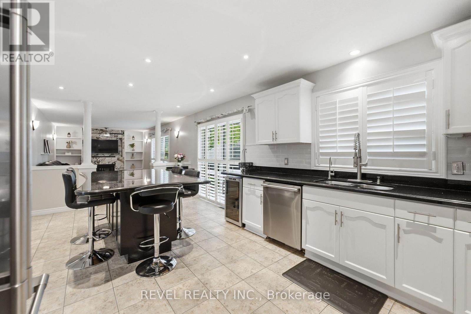 11 Maynard Street, Hamilton, ON