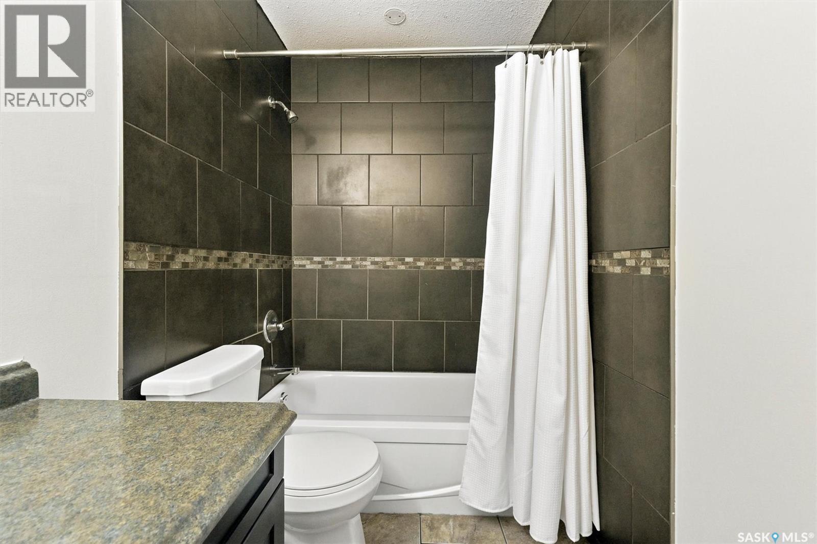 312B 4040 8Th Street E, Saskatoon, SK