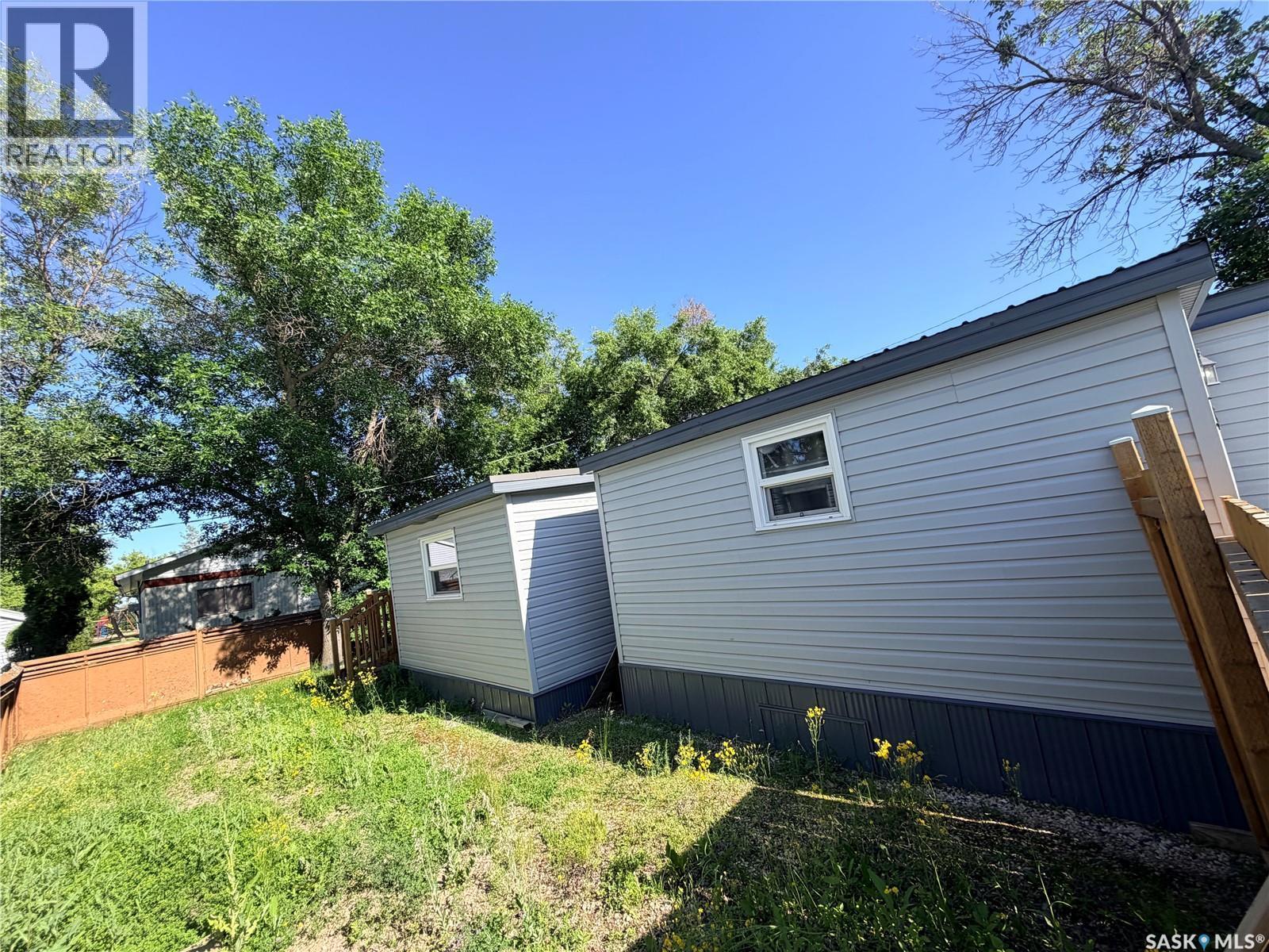 25 Sunrise Estates, Assiniboia, SK