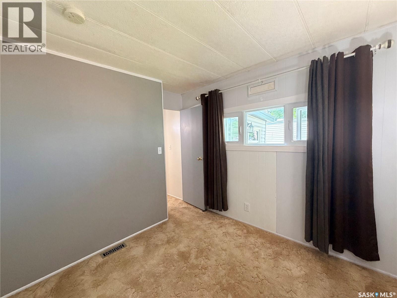 25 Sunrise Estates, Assiniboia, SK