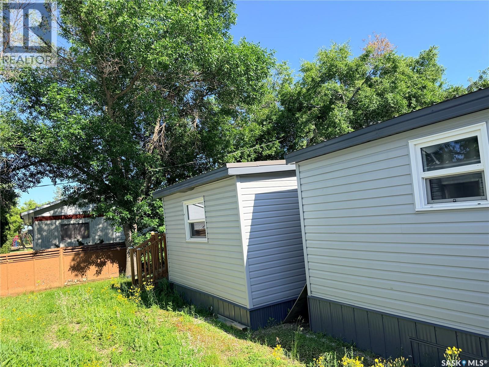 25 Sunrise Estates, Assiniboia, SK