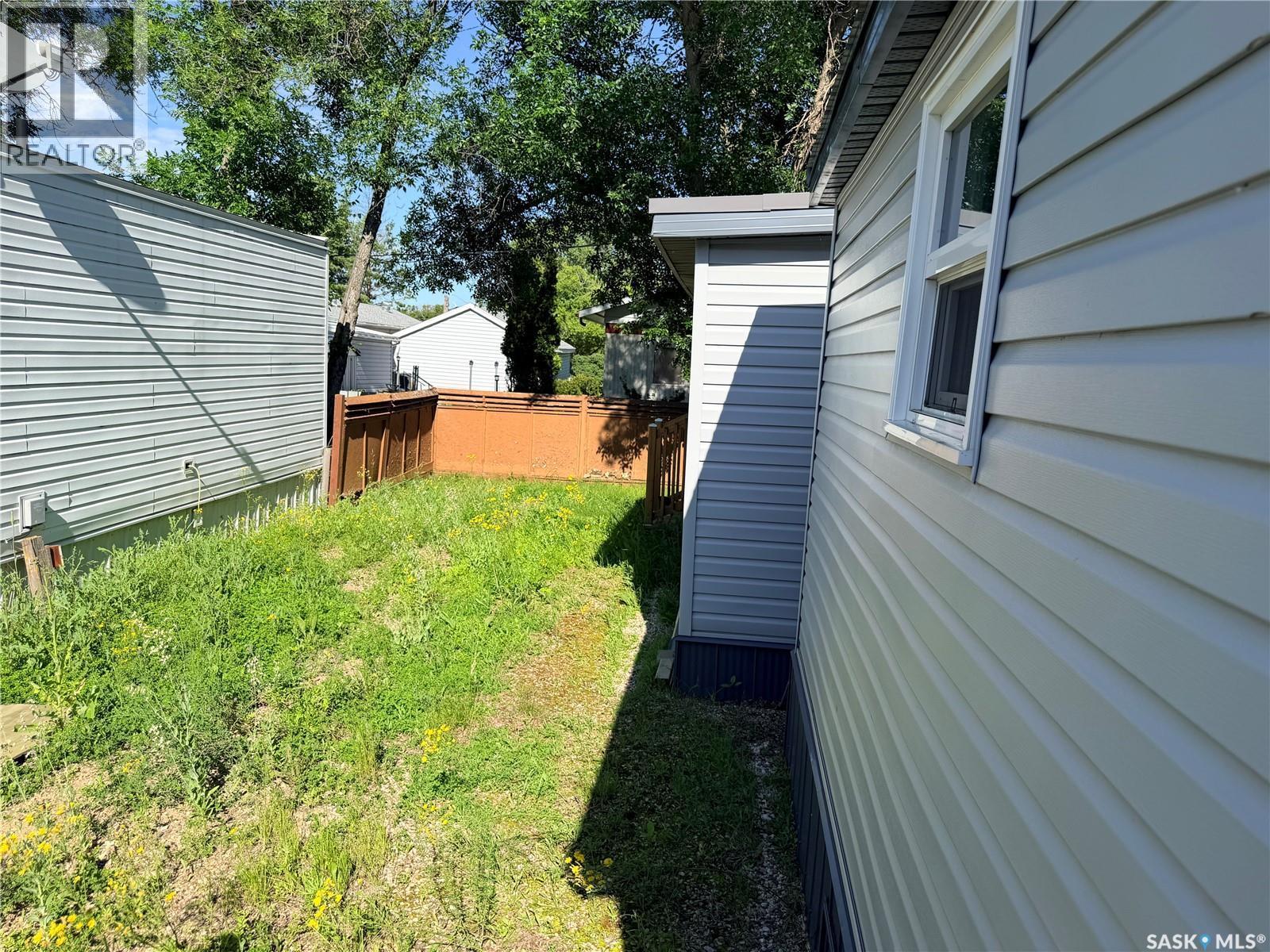 25 Sunrise Estates, Assiniboia, SK