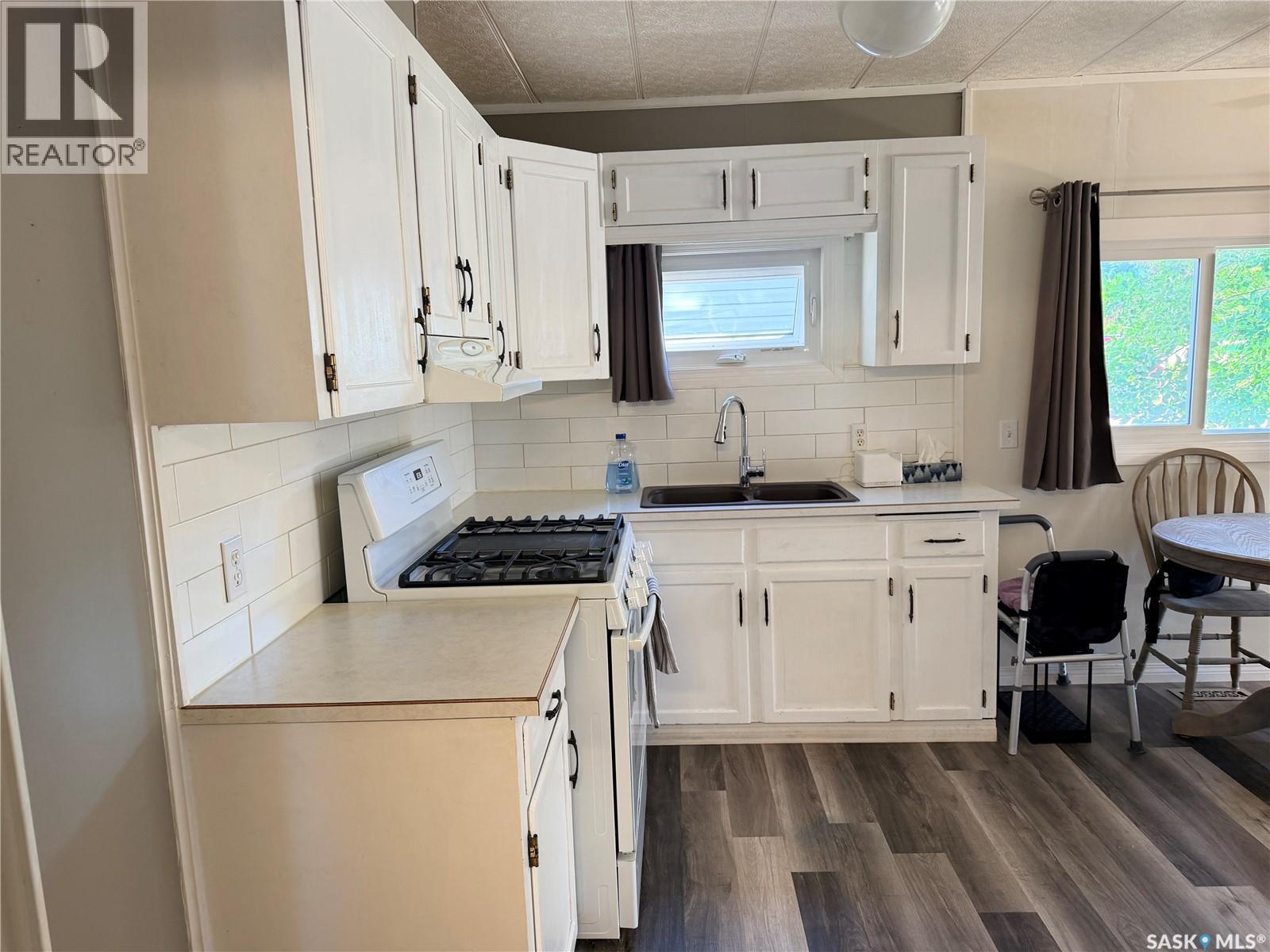 25 Sunrise Estates, Assiniboia, SK