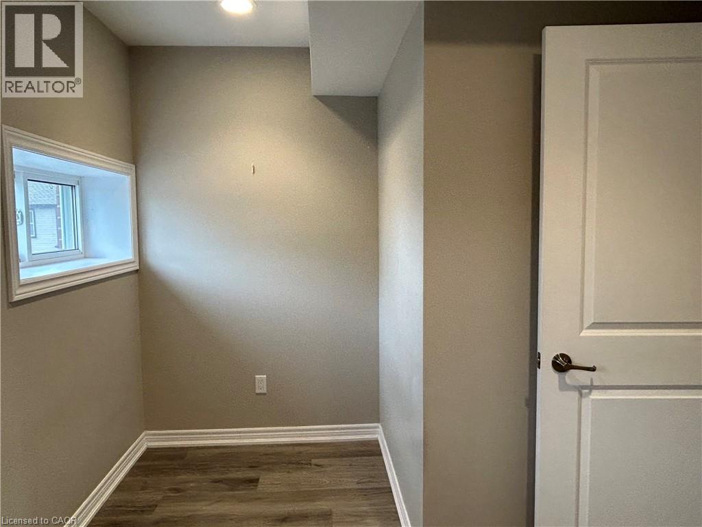 992 Windham Centre Road Unit# 1, Windham Centre, ON - Indoor Photo Showing Other Room