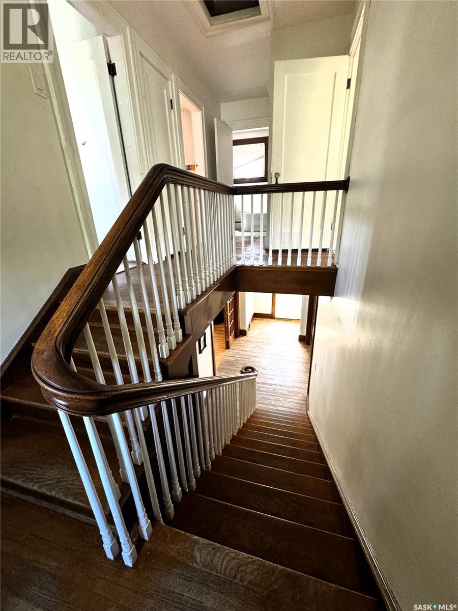 215 7Th Avenue E, Shaunavon, SK