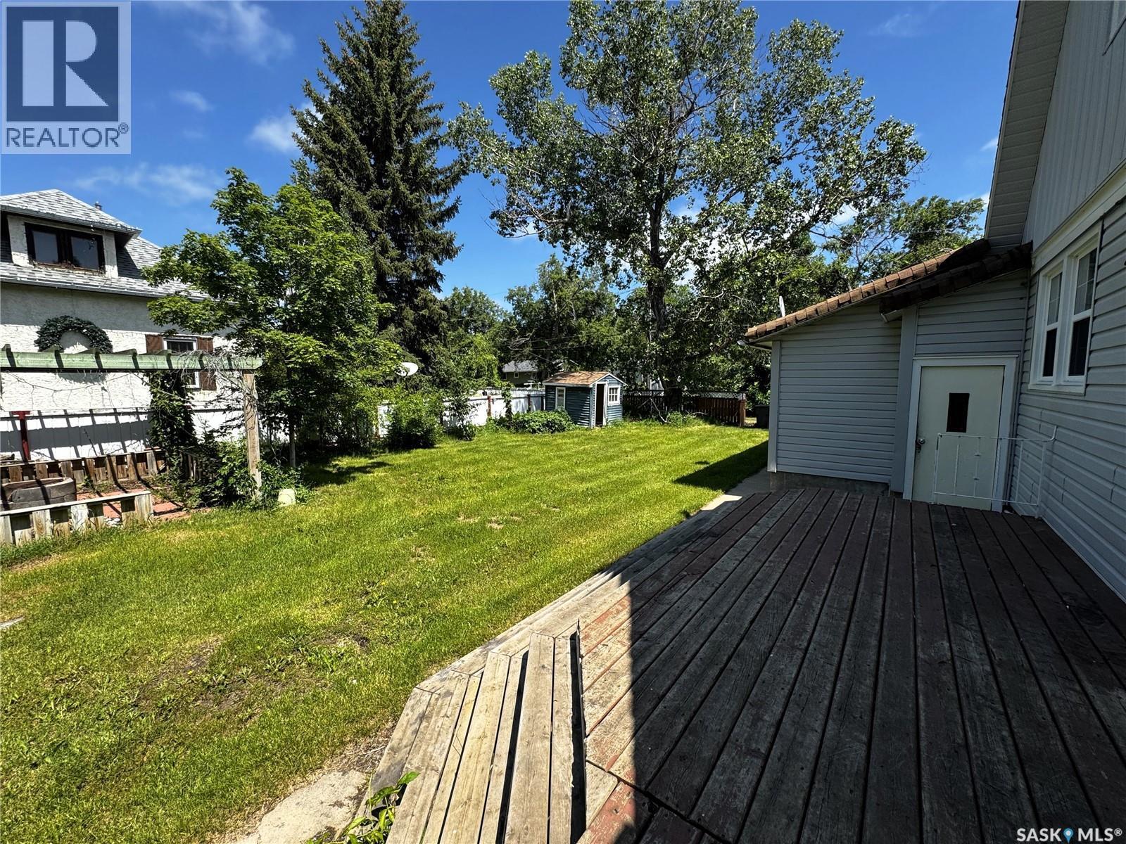 215 7Th Avenue E, Shaunavon, SK