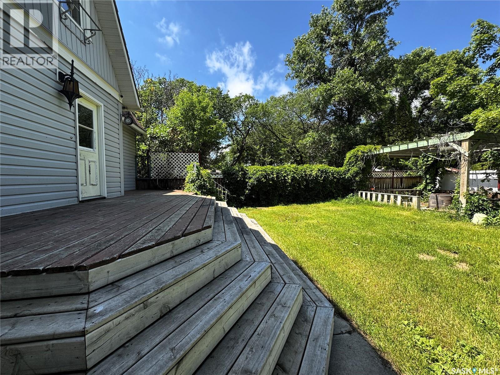 215 7Th Avenue E, Shaunavon, SK